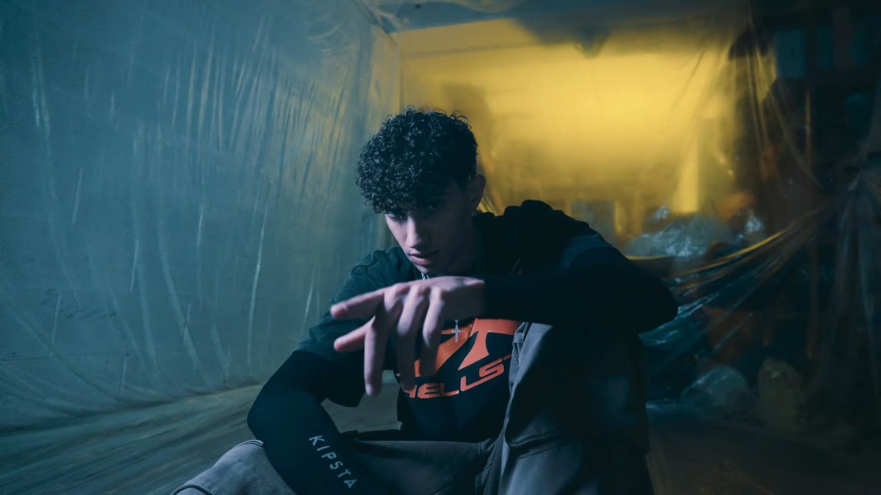 Saint Lorent - Started from the bottom (Official video) auf YouTube ansehen Saint Lorent - Started from the bottom (Official video) auf YouTube ansehen