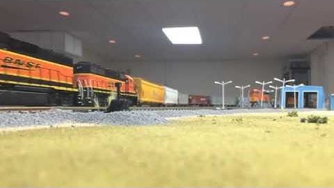 BNSF "Arlington Sub" Layout Update 13: Summer is Almost Here!