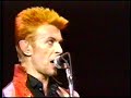 David Bowie y Sonic Youth - I´m Afraid Of Americans (Live)