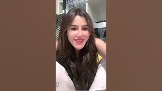 oza luthfia hot lagi santai aja seksi mulus