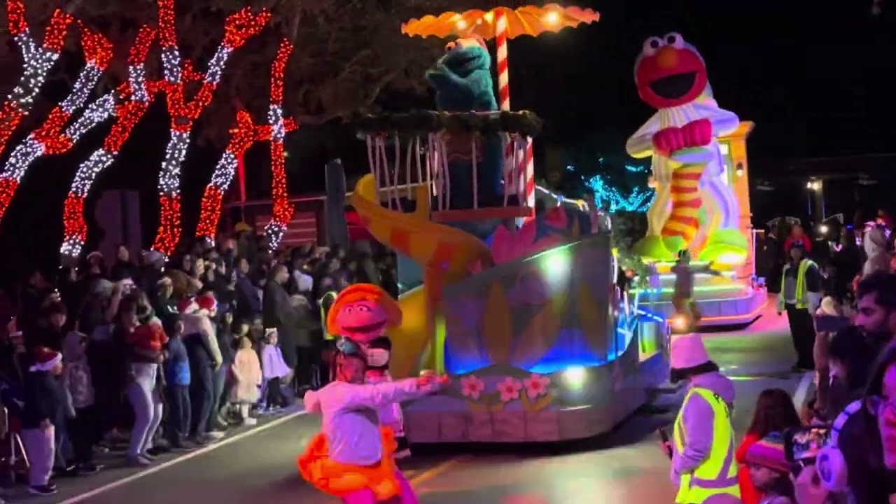 Seaworld San Antonio Sesame Street Christmas Parade