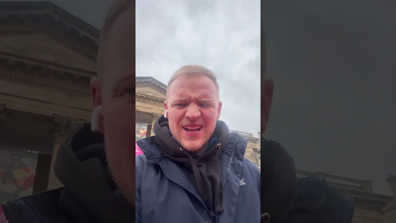 Day 34 at Liverpool Christmas Market 🎄 | Do Statues Get Defaced or Is It a Lie? 