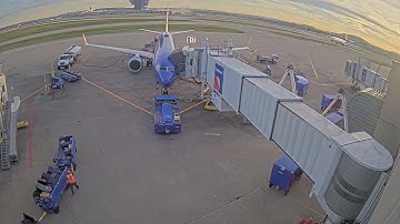 RAW | Surveillance video shows UPS plane crash - Jet bridge B17