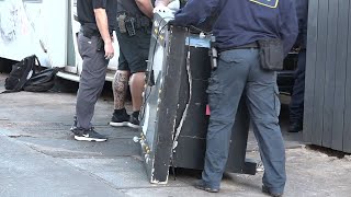 Honolulu Police seize gambling devices in bust at Kapiolani Blvd business