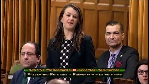 MP Julie Dzerowicz Presents Petition on Behalf of Ecuatorianos Unidos