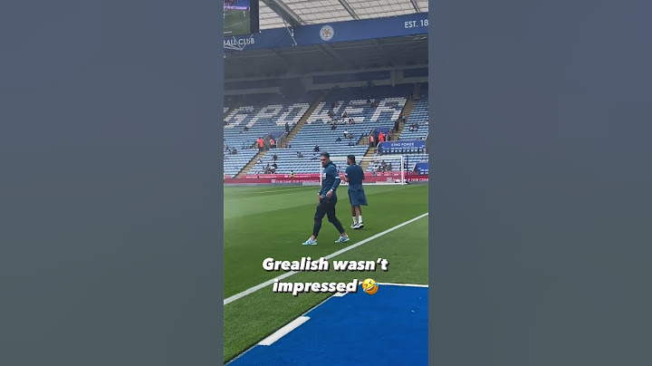 Grealish wanted none of that sprinkler 😅