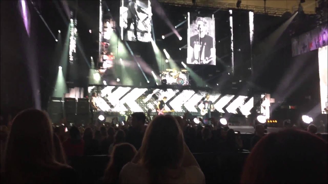 5 Seconds of Summer - Intro + End Up Here | ROWYSO Munich | Germany | Oympiahalle | 17.05.2015