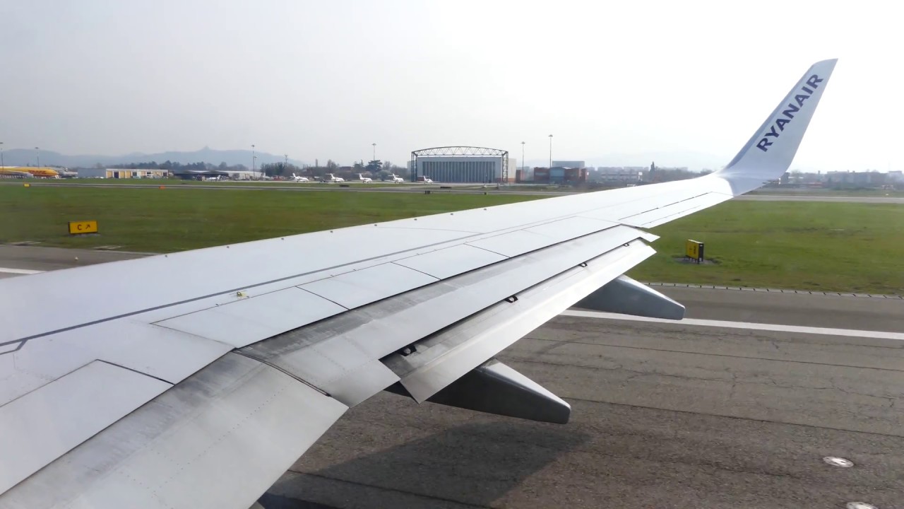 Ryanair Boeing 737800 Bologna Airport 2018 YouTube