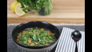 Soupe repas aux poireaux et à la saucisse italienne