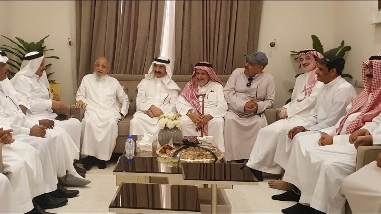 نخبة من أبناء كرمين في زيارة للأستاذ/ سعيد بن سعد غنيم - شافاه الله وعافاه -الجمعة - ١٤٤٦/٨/٨ - جدة