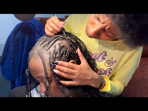 My Sister veeery attentively PICKING THRU | SCRATCHING btn my braids