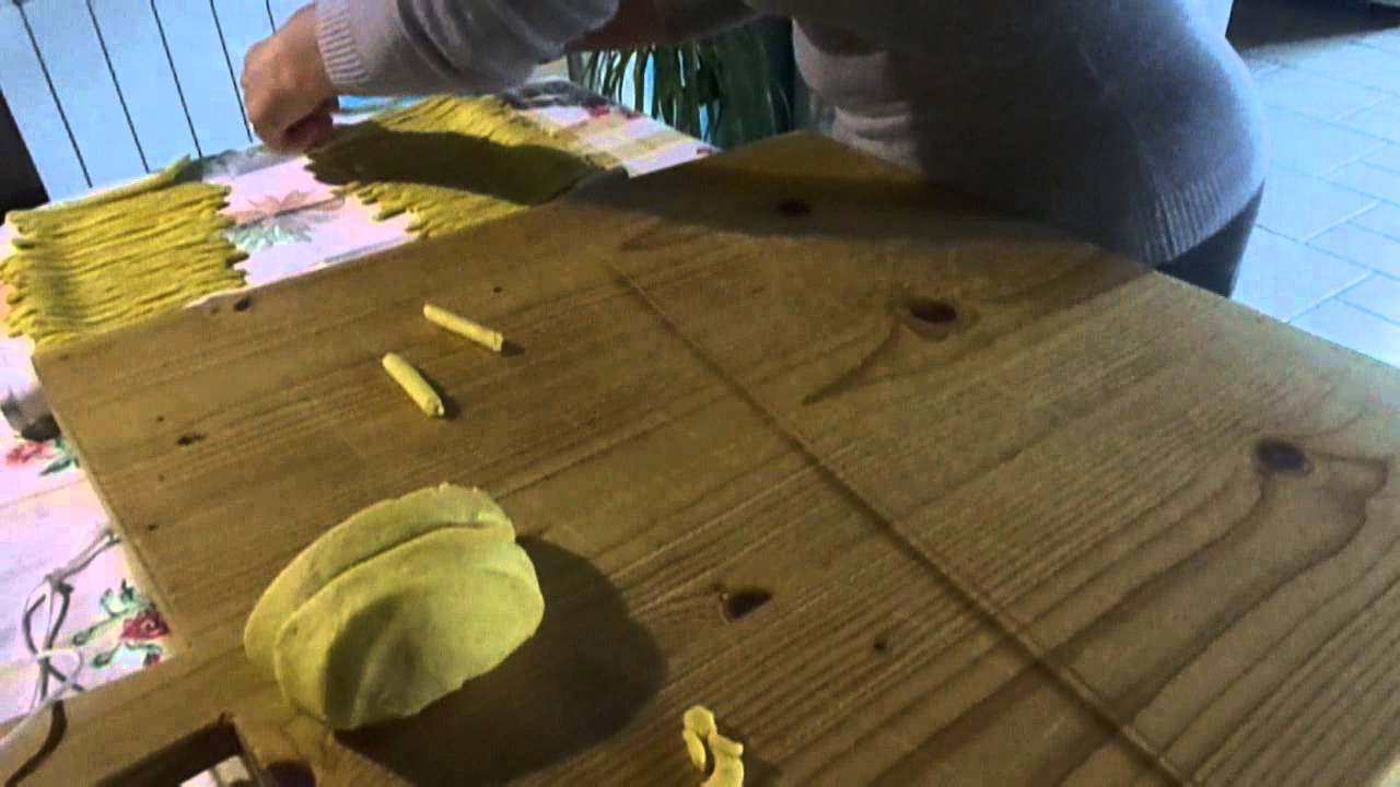 maccheroni fatti a mano con la busa