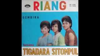 3 Dara Sitompul   Tinggalkan Cipt Titiek Puspa Iringan Band Bubie Chen