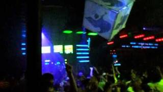 Cosmic Gate - En Crobar - Buenos Aires - Argentina.mpg