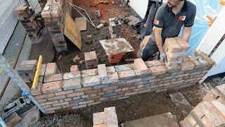 Brick Mitre Joint and Free Cakes  - Bricklaying