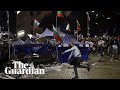 The Guardian: Протестиращи срещу правителството в сблъсъци с българската полиция в София