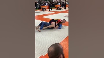 ARMS aren’t designed to BEND like THIS #bjj #jiujitsu #submission #kimura