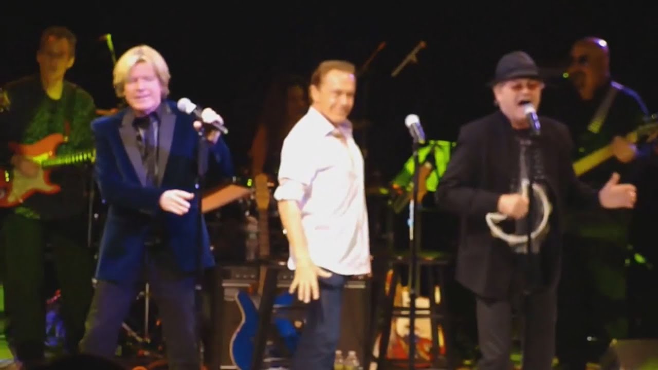 David Cassidy, Peter Noone, Mickey Dolenz, Teri Cote In Long