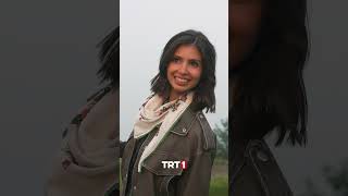 Evet doğru, kavuşuyoruz. 💃 #TaşacakBuDeniz 2. sezonuyla çok yakında @trt1 'de!