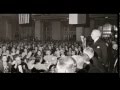 Frank Lloyd Wright accepts 1949 AIA Gold Medal