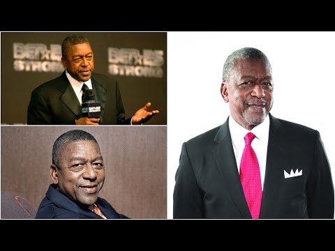 Robert L. Johnson : 짧은 전기, 순 가치 및 경력 하이라이트