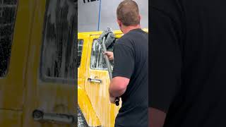 Wash Your Car Faster This Summer With The Mitt On A Stick