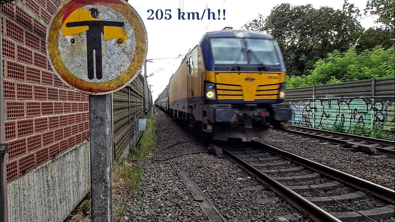 The fastest 𝙄𝘾 Berlin you'll probably ever have seen!! ⚡ - Fly-by -