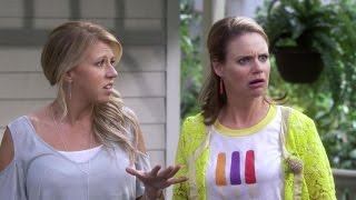 Jodie Sweetin and Andrea Barber Chat 'Fuller House' Season 2 Net Worth