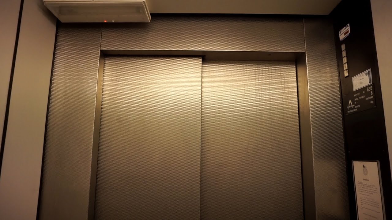 Original 1982 Thyssen traction elevator @ Gunnar Schjelderups vei 9, Oslo, Norway