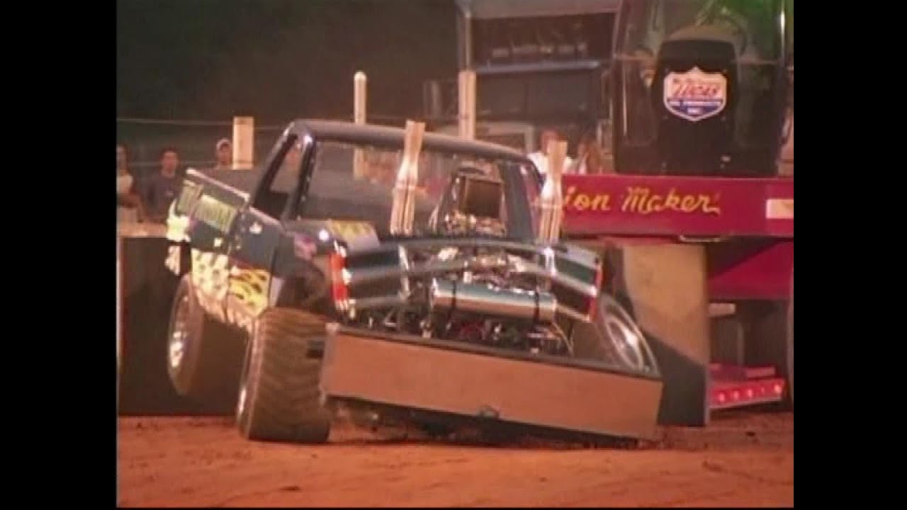 Truck & Tractor Pull Fails, Mishaps, Fires, Carnage, Wild Rides OOPS