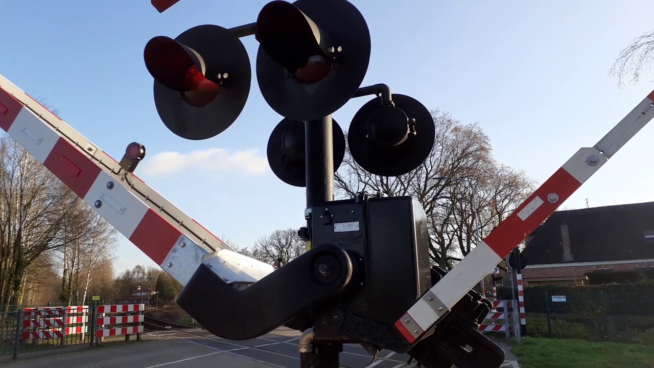 Bahnübergang in Holland