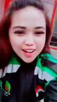 Driver gojek goyang cantik