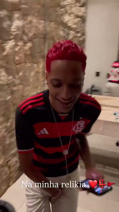 ORUAM PINTA O CABELO DE VERMELHO NOVO VISUAL ♥️ 😱