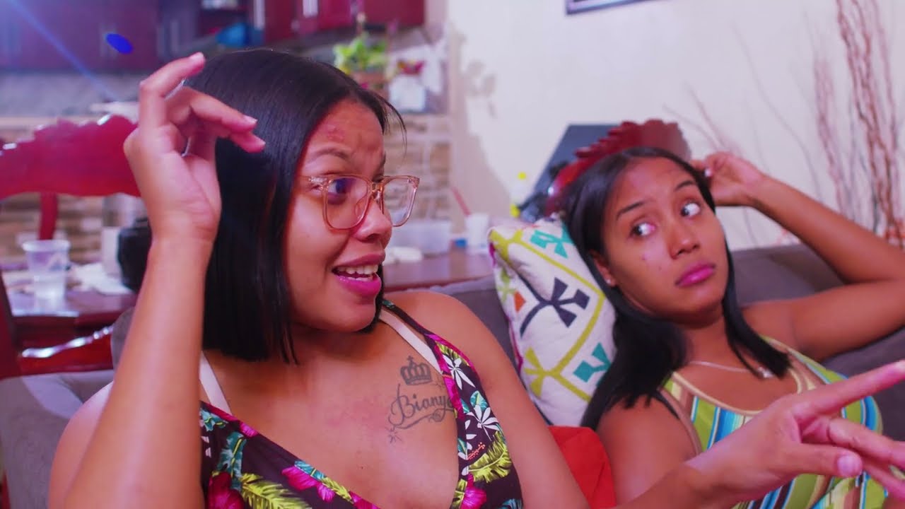 Prima del campo es humillada por prima viajera