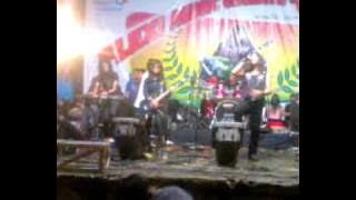 Monic and The Cacak Cs 