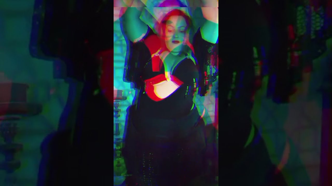 Você já dançou com TAÇAS? 🍷✨ | Dança do Ventre