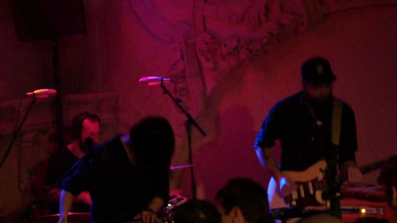 Phantogram When I´m Small / Hamburg YouTube