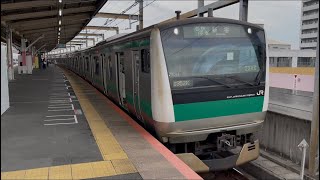 E233系7000番台131編成 [前照灯LED] が各駅停車新宿行きとして武蔵浦和駅3番線から発車するシーン (1352K) 2026.7.13.13:31