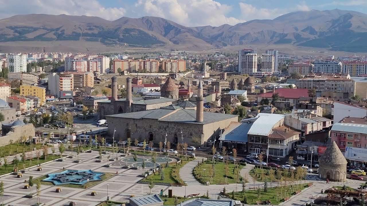 ERZURUM MERKEZİ SİSTEM İKİNDİ EZANI (YASİN ÇERİĞ) MÜKEMMEL OKUYUŞ KESİNLİKLE DİNLE
