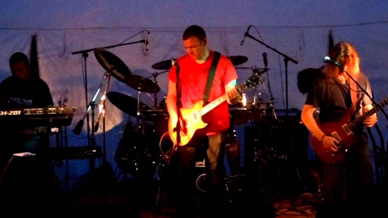 Dream Circuit at the Haberdashers progadelic Summer Festival performing something totally different