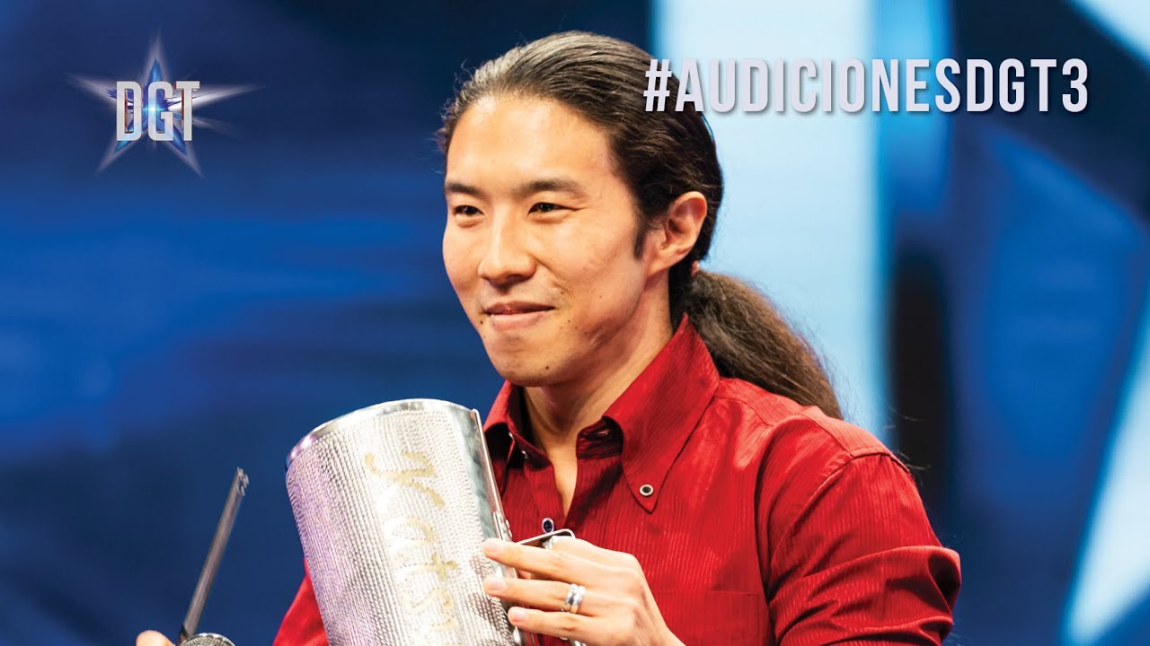 El japonés llegó atra' de la bachata y terminó tocando merengue típico 😱