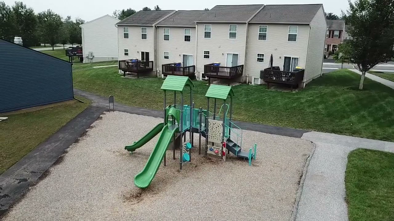 Tour of 3BR/1.5BA Townhome w/Deck | Greenbriar Estates