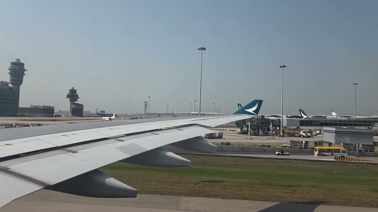 國泰航空 CX751 A330-343 香港赤鱲角機場後推至起飛