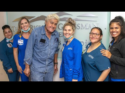 Jay leno all smiles in first appearance since burn accident