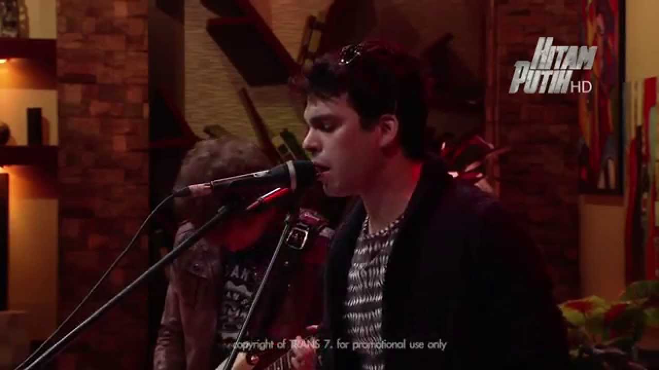 ARKARNA PERFORMING KEBYAR KEBYAR on Hitam Putih Trans 7  