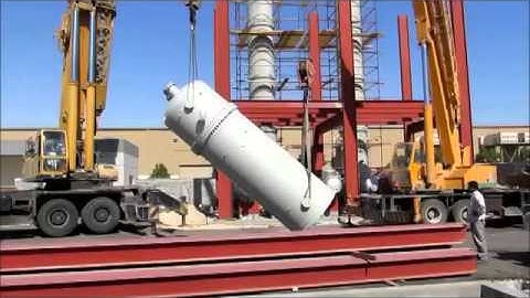 Installation of Distillation Columns Animation