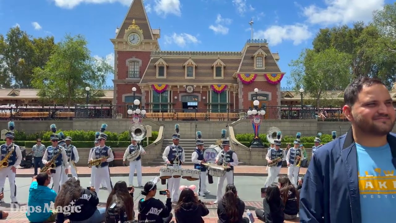 Lion King Medley | Disneyland Band | Disneyland Resort 2026 4K