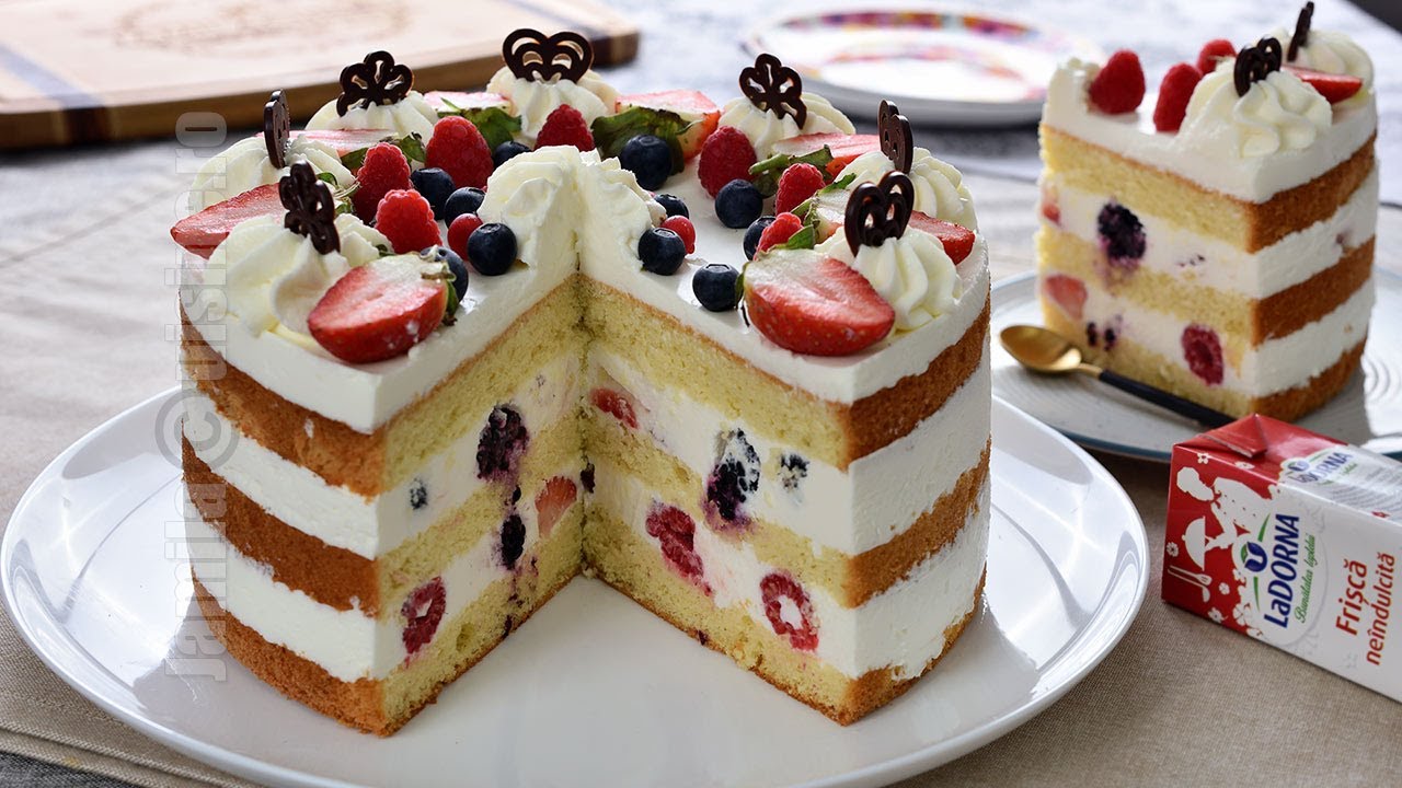 Tort cu frisca, iaurt si fructe pentru Revelion 2021 JamilaCuisine YouTube