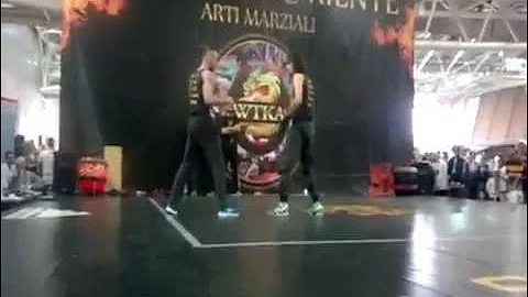 JUN FAN JEET KUNE DO