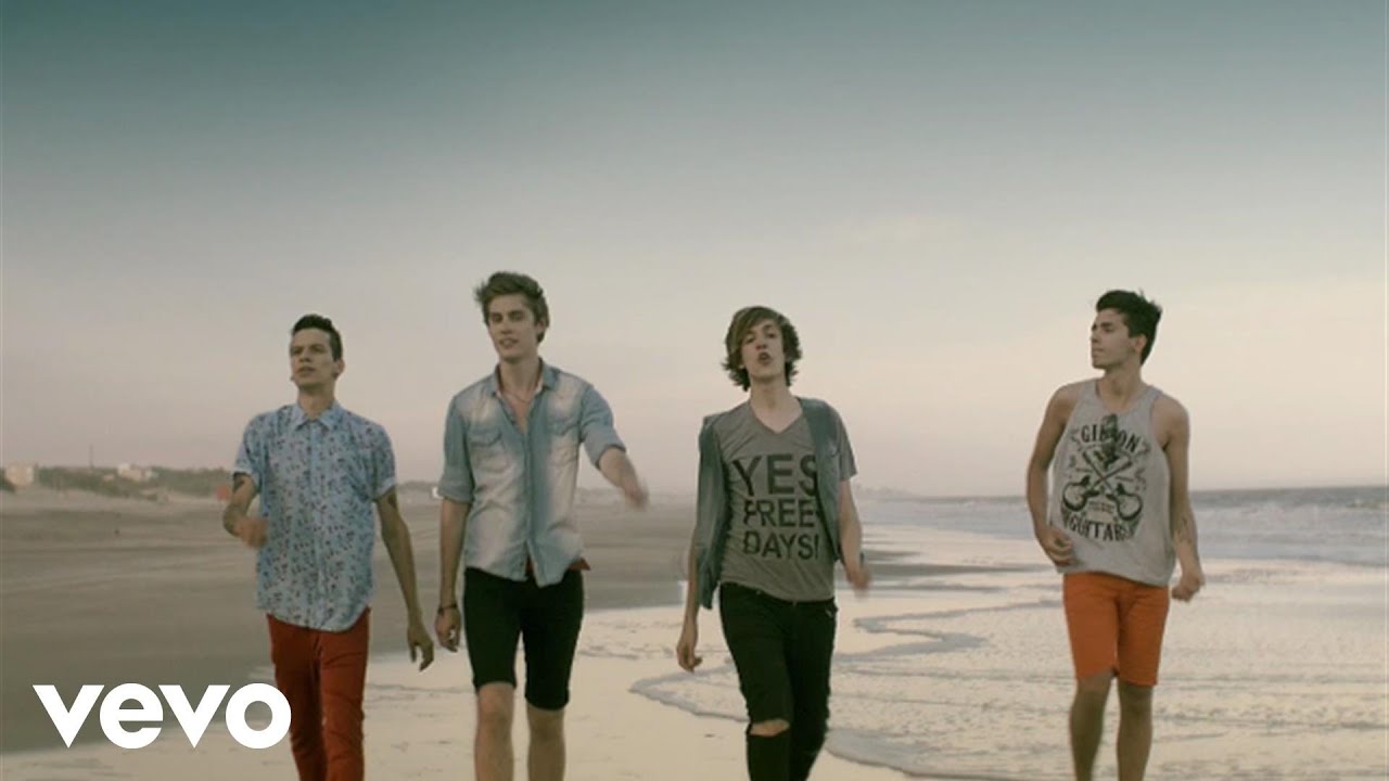 Smile - Ella Tiene Algo